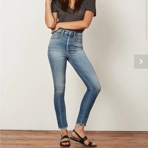 Boyish the Zachary Jeans in Best Foot Forward Light Wash Size 28